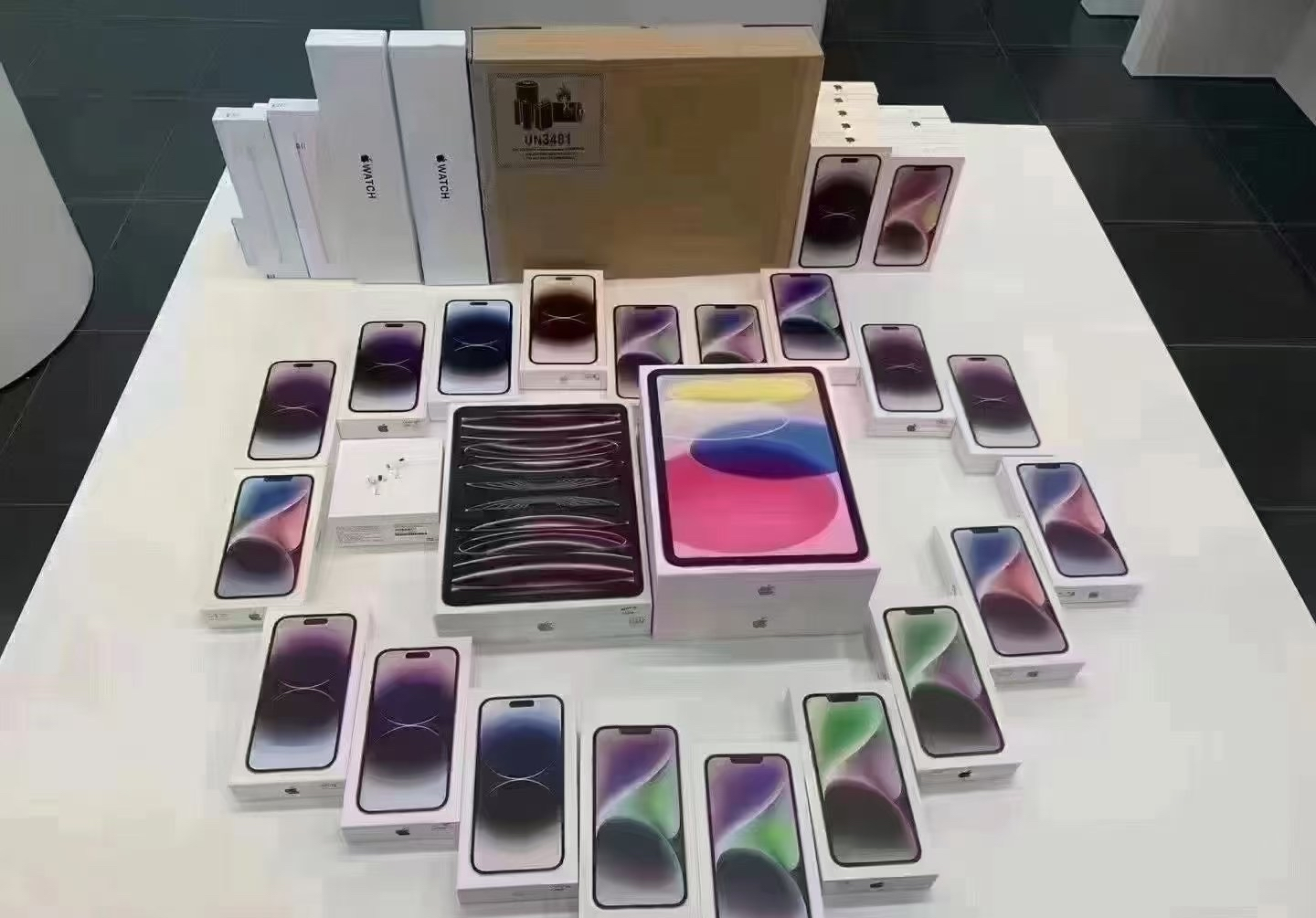 苹果手机下商店版还是tf版(苹果手机商店下载都是付费的吗?)-第1张图片-有道翻译官网 苹果手机下商店版还是tf版(苹果手机商店下载都是付费的吗?)-第1张图片-有道翻译官网